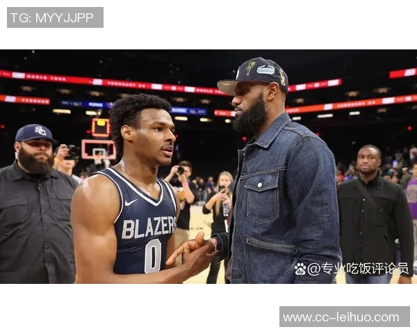 卧龙凤雏组合再现赛场风采美媒调侃艾顿与布朗尼的精彩对决 卧龙凤雏组合再现赛场风采美媒调侃艾顿与布朗尼的精彩对决