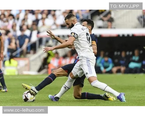 巴萨冬窗计划引进左脚中卫加维伤缺助力薪资空间调整 巴萨冬窗计划引进左脚中卫加维伤缺助力薪资空间调整