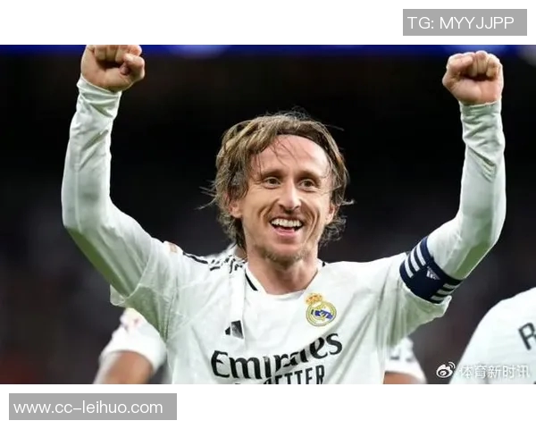 莫德里奇回到米兰探望青训小球员展现关怀与支持 莫德里奇回到米兰探望青训小球员展现关怀与支持