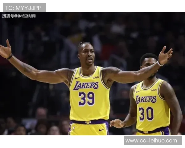 霍华德晒与佩林卡合照及39号球衣照为湖人加油展现归队决心 霍华德晒与佩林卡合照及39号球衣照为湖人加油展现归队决心