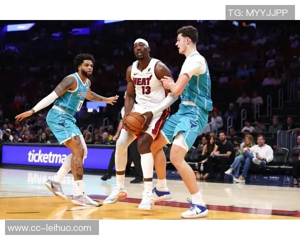 黄蜂交易阿德巴约小乔丹克尼佩尔及三首轮选秀权齐送出 黄蜂交易阿德巴约小乔丹克尼佩尔及三首轮选秀权齐送出