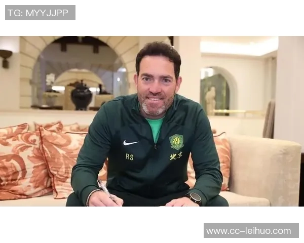 前武汉三镇主帅里卡多罗德里格斯荣获J1联赛最佳教练殊荣 前武汉三镇主帅里卡多罗德里格斯荣获J1联赛最佳教练殊荣