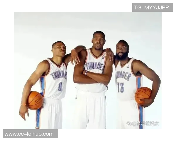 三位篮球巨星齐发力杜兰特威少哈登各自球队同日获胜喜讯传遍球迷圈